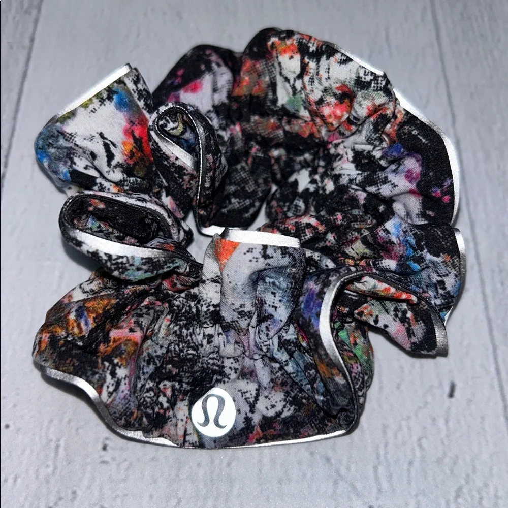 Lululemon Light Locks Scrunchie II Reflective‎ Trim Vitalize Multi Color